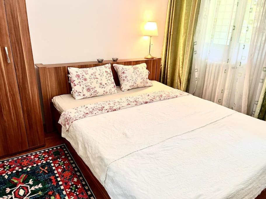 Carpe Diem, Cismigiu Gardens Bukarest Eksteriør billede